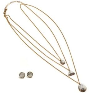 Multi-layered necklace with earrings📿